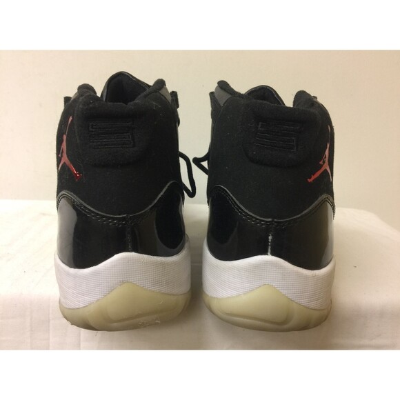 Athletic_Shoes